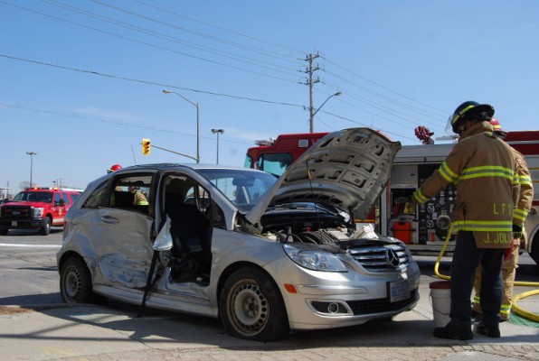 Two people suffered minor injuries after two vehicles collided at Colborne and York streets Saturday about 2:30 p.m. DALE CARRUTHERS / THE LONDON FREE PRESS / QMI AGENCY